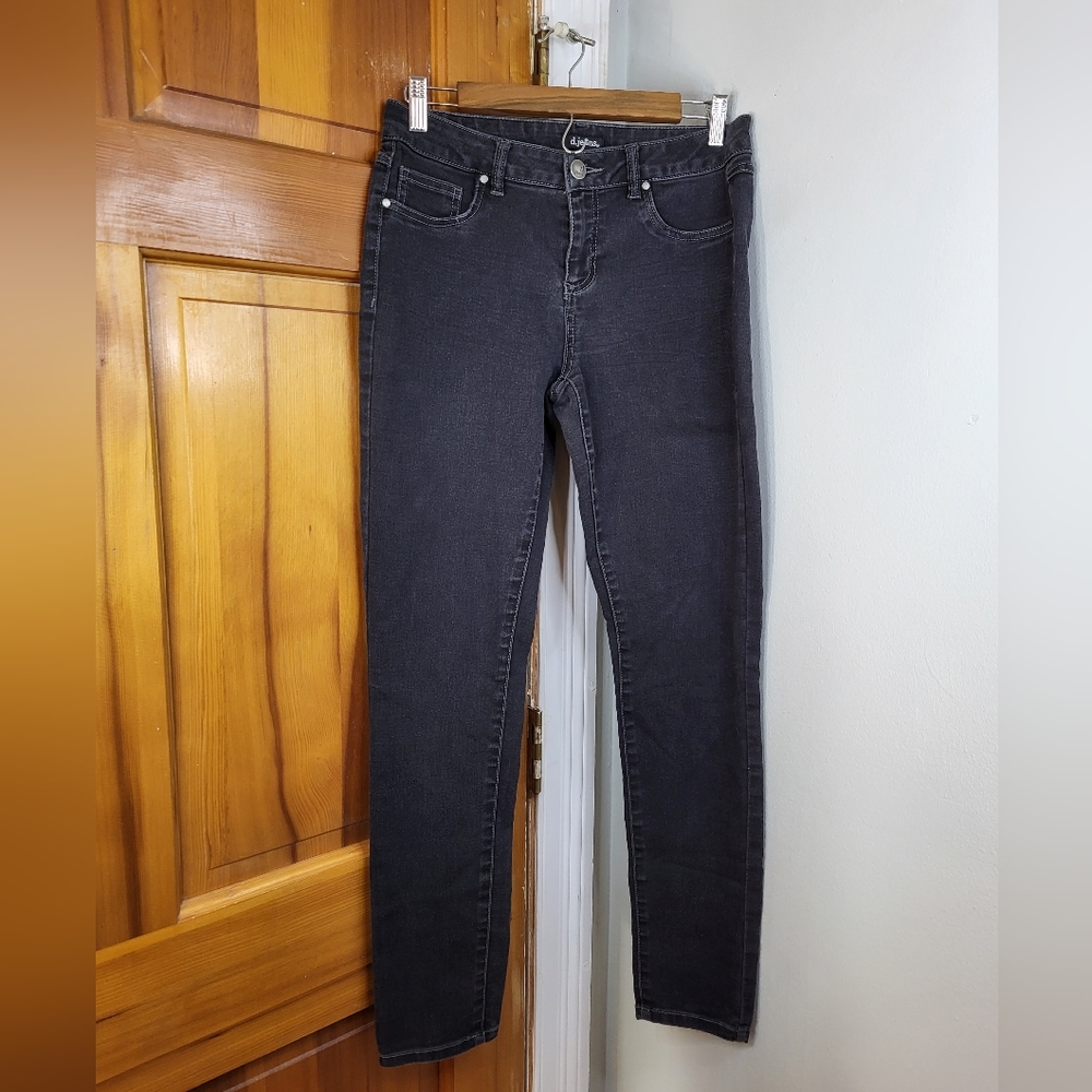 D. Jeans Women's Tapered Leg Jeans
